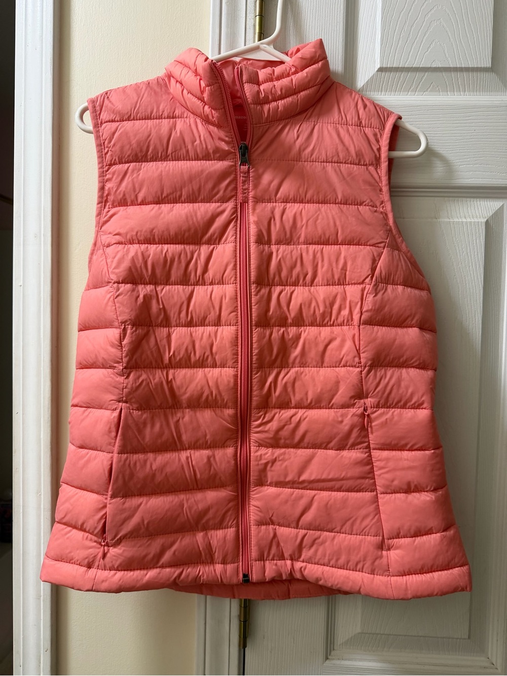 Women small Lightweight Quilted Vest - Coral Pink